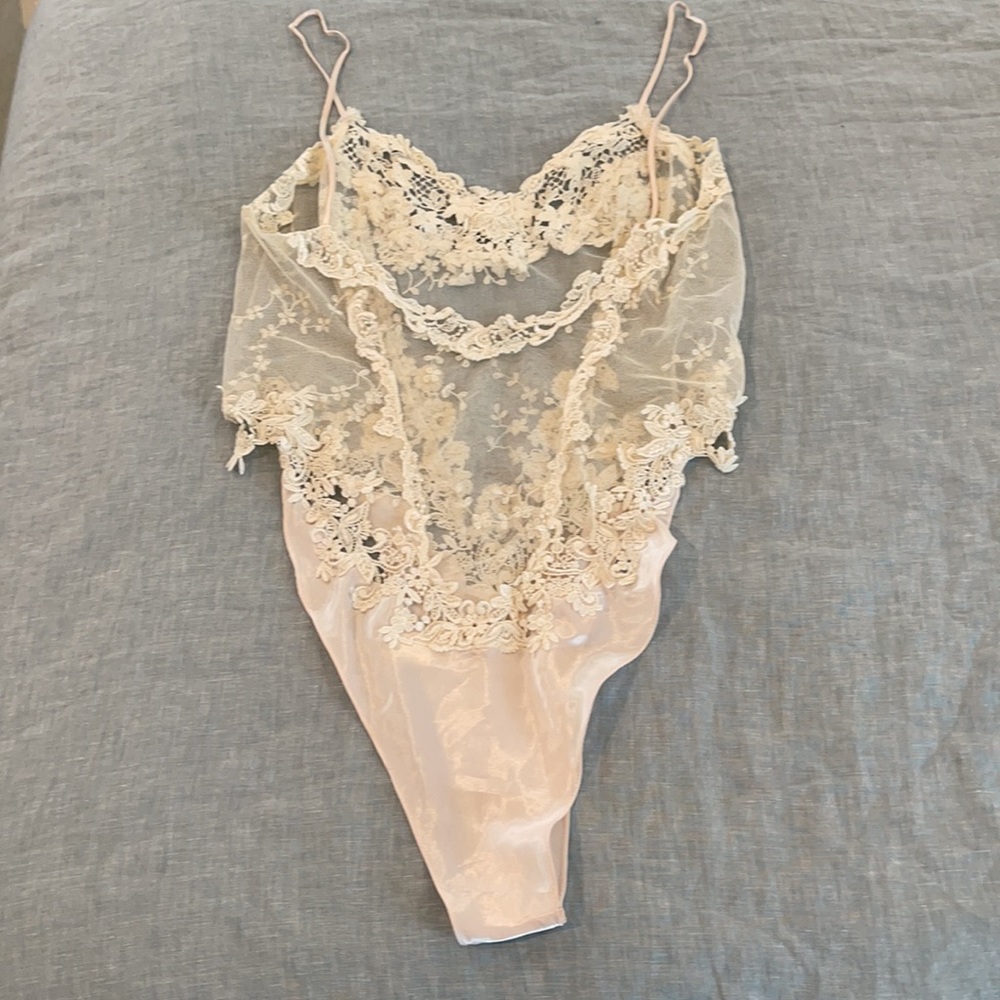 Victoria's Secret Lace and Satin Bodysuit in Blush and Cream - Picture 6 of 9